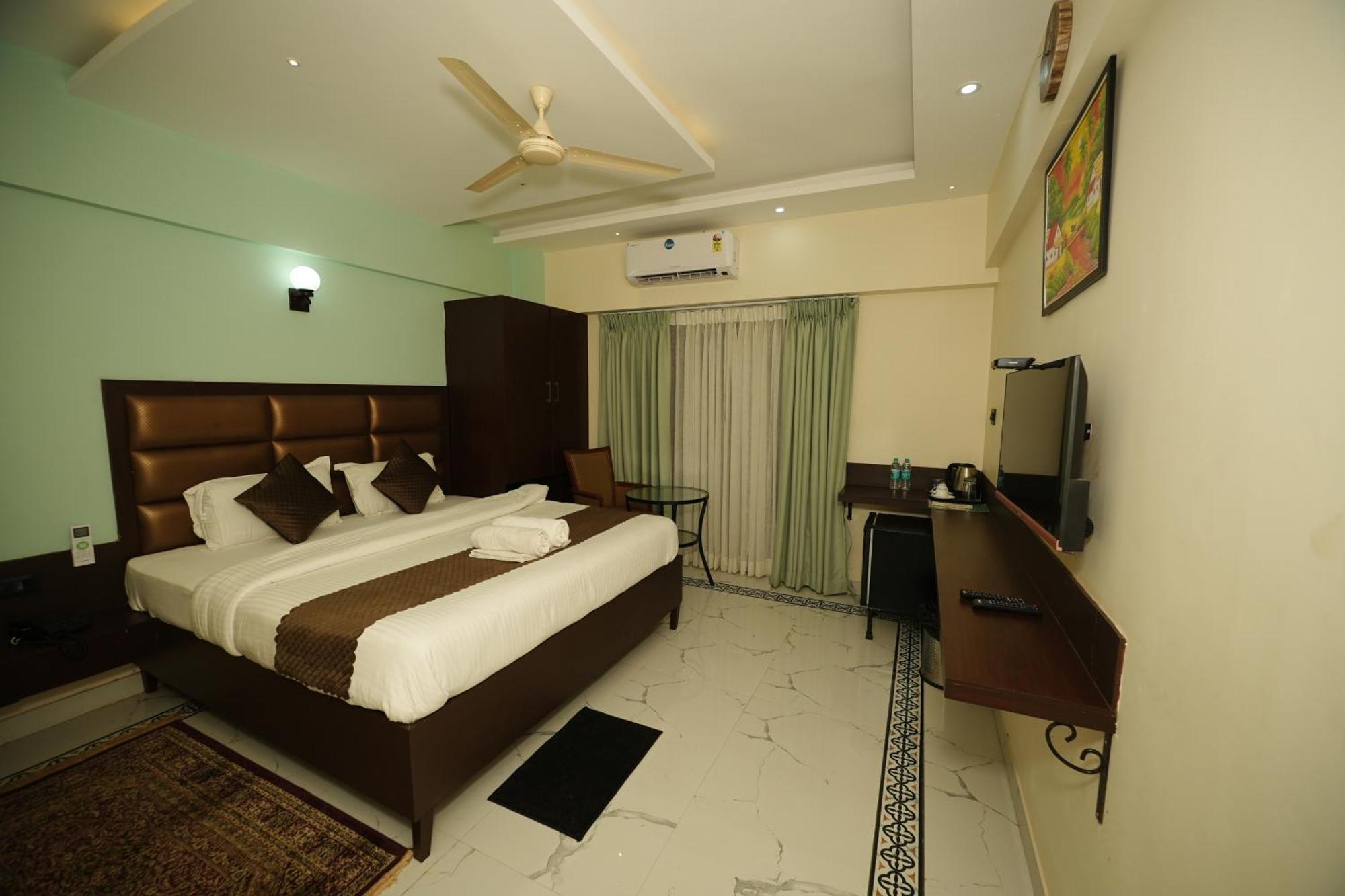 Saikiran Hotel Мапуса Екстер'єр фото